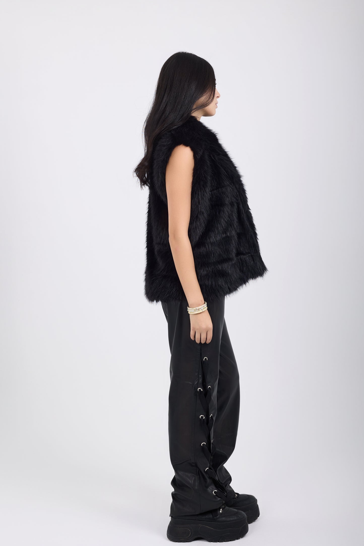 Bold Noir Fur vest